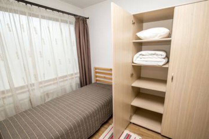 Room 13 of 48