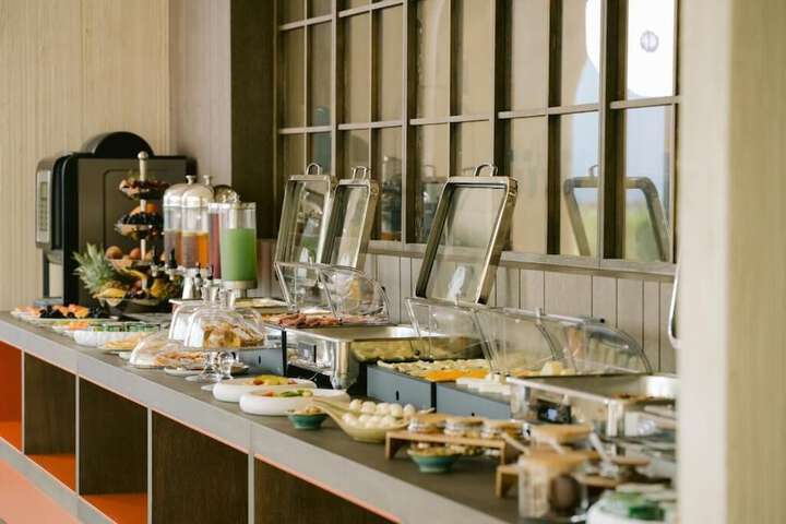 Breakfast/Coffee Service 57 of 63