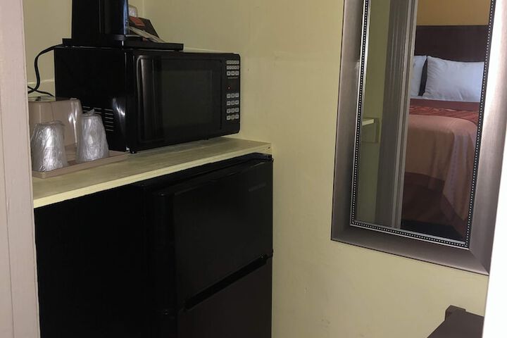 Room 14 of 30
