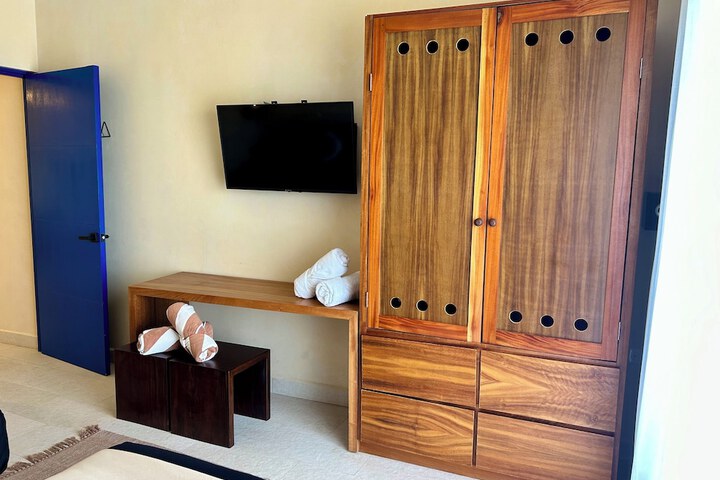 Room 114 of 321