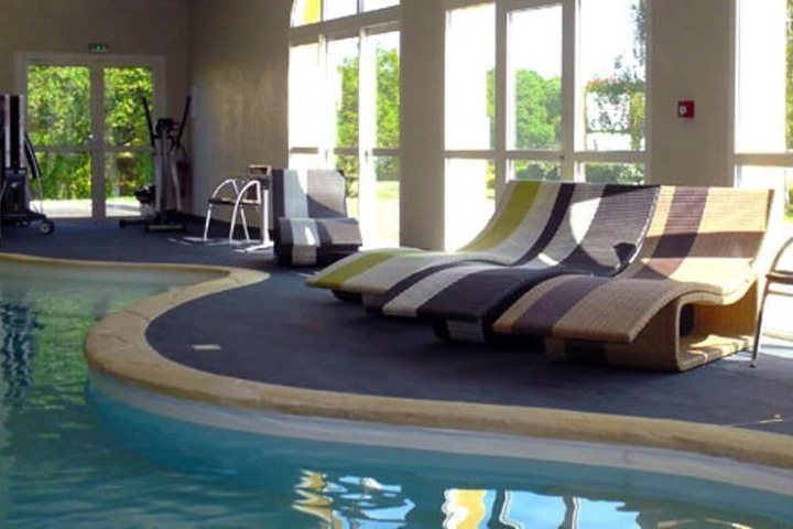 Pool 20 of 58