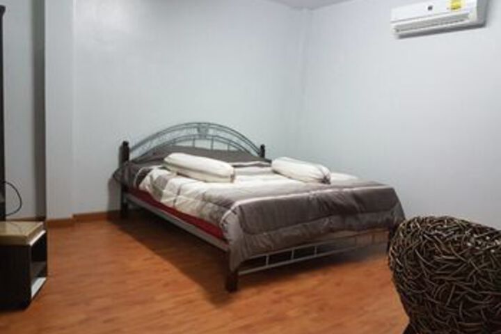 Room 12 of 43