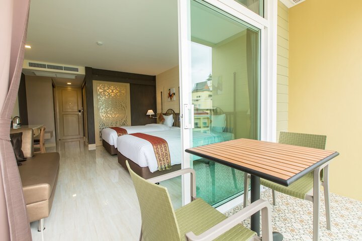 Room 40 of 113