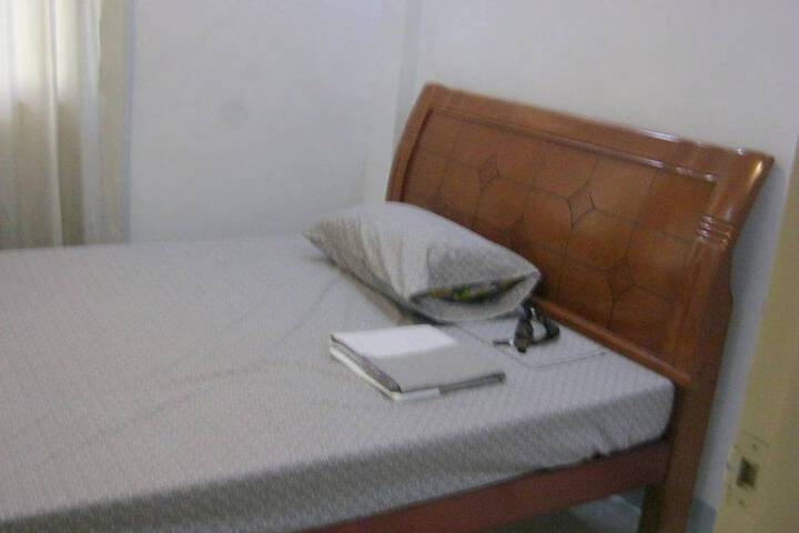 Room 4 of 5