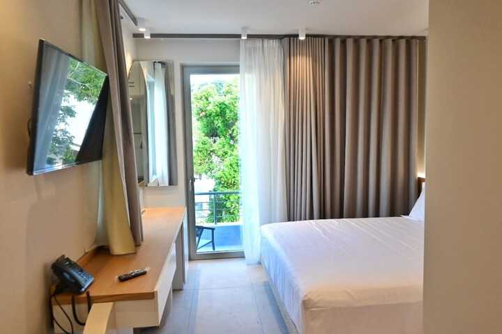 Room 8 of 24