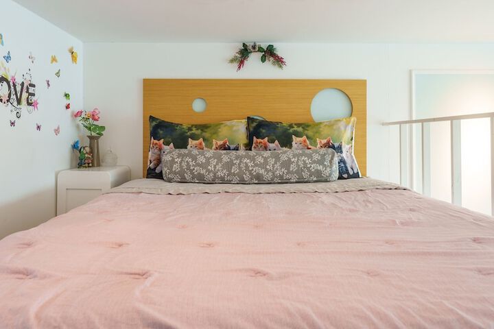 Room 48 of 61