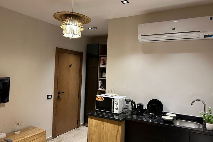 Room 18 of 150