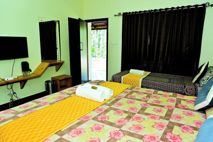Room 10 of 62