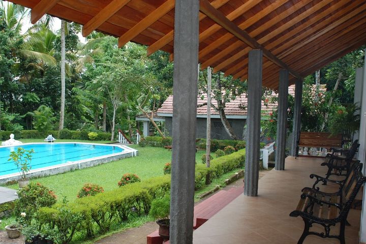 Pool 6 of 20