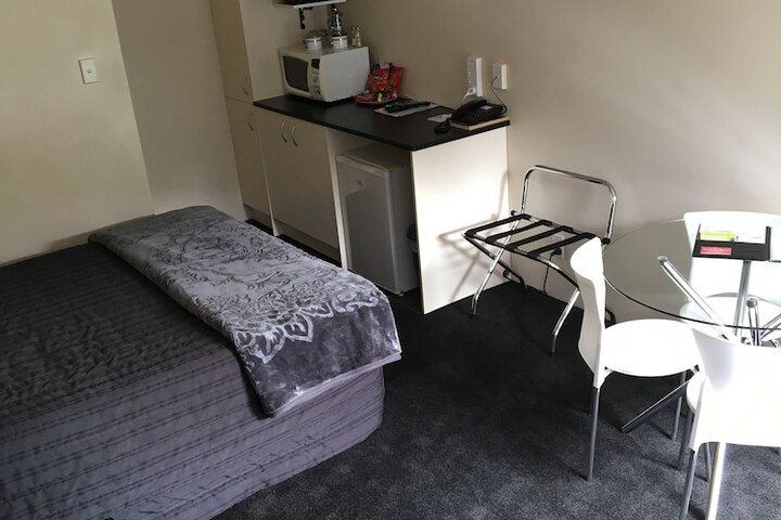 Room 18 of 57