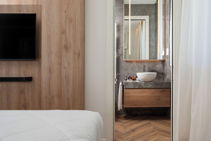 Room 41 of 180