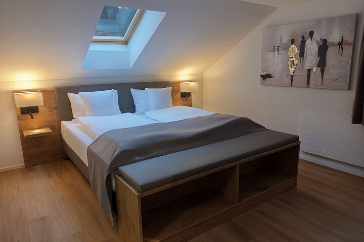 Room 5 of 47