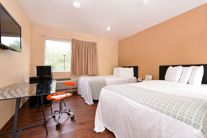 Standard | King Bed (1 of 6)
