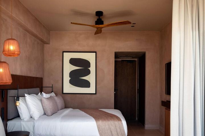 Room 131 of 265