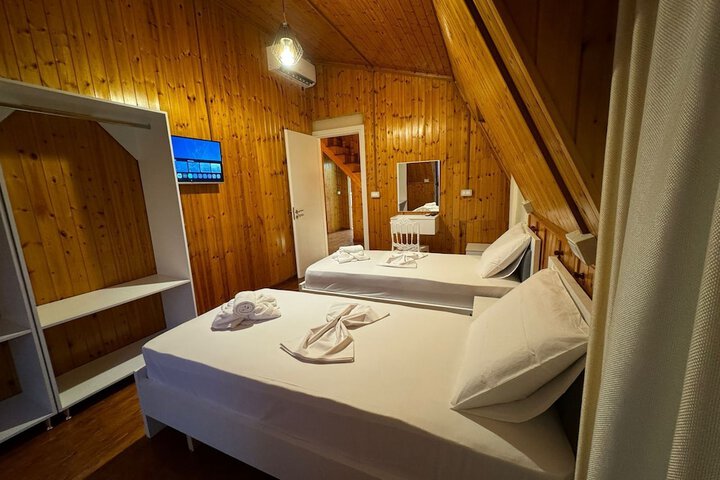 Room 2 of 50