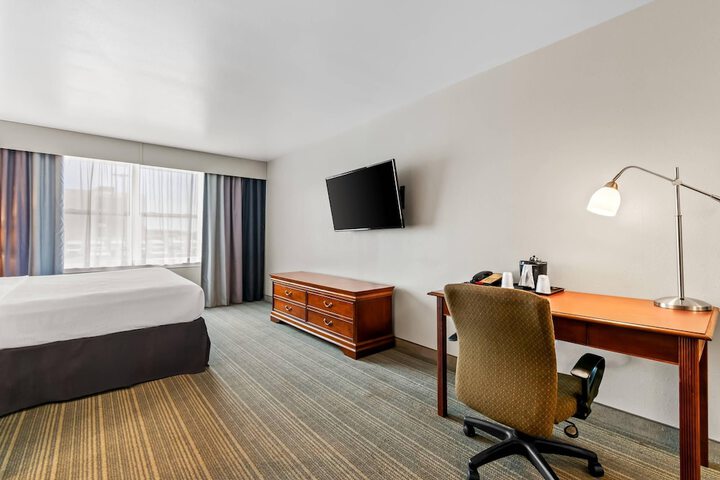 Room 41 of 83