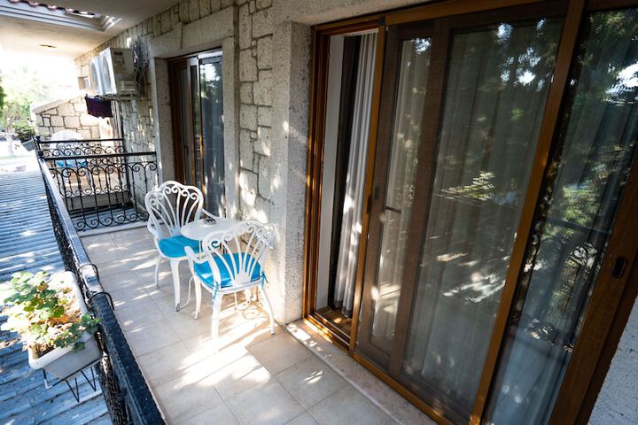 Terrace/Patio 10 of 17