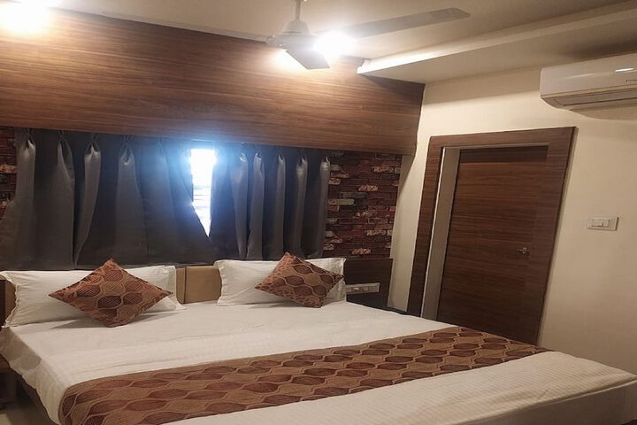 Room 18 of 35