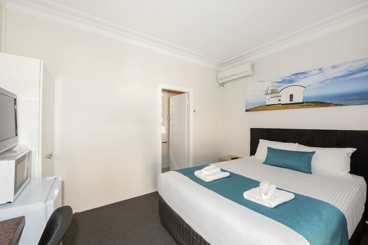 Room 4 of 53