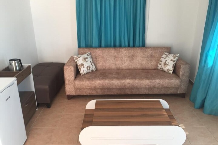 Room 11 of 40