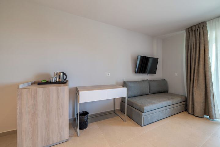 Room 61 of 221