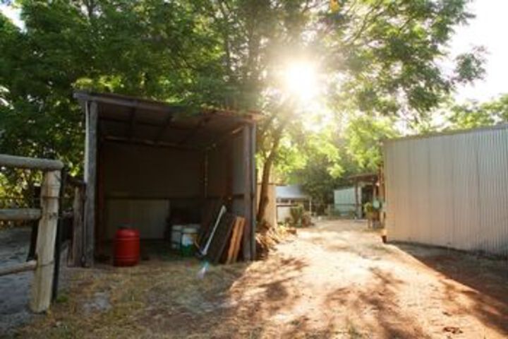 Hotel Exterior 9 of 34