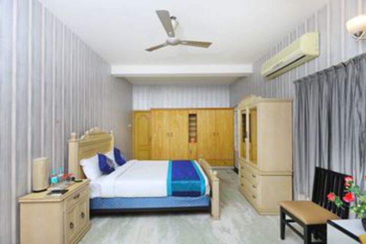 Room 14 of 26