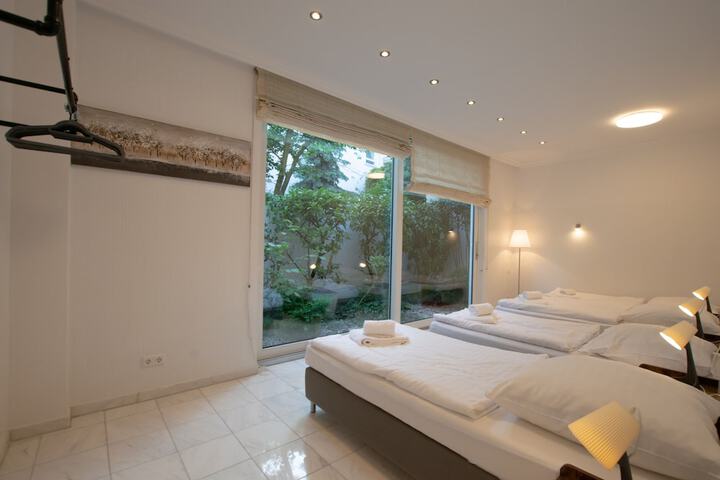 Room 15 of 72