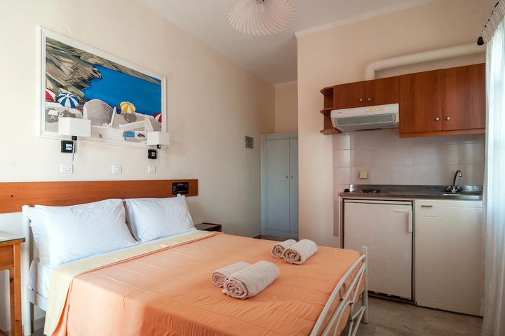 Room 43 of 87
