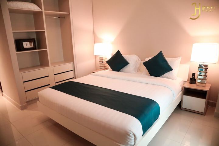 Room 8 of 62