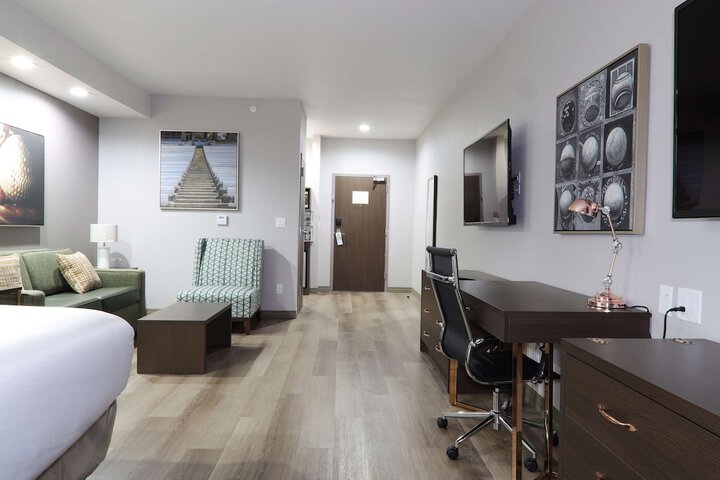Room 34 of 60