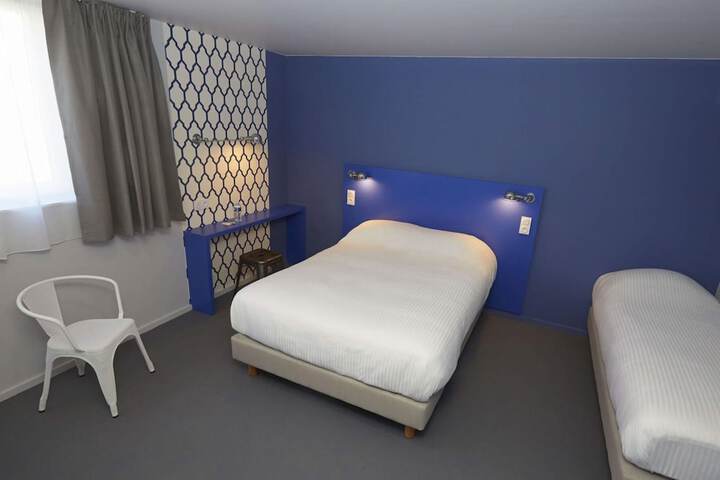 Room 17 of 32