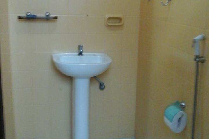 Room 14 of 19