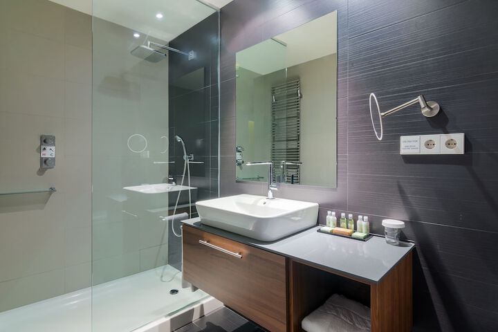 Clean Restrooms
