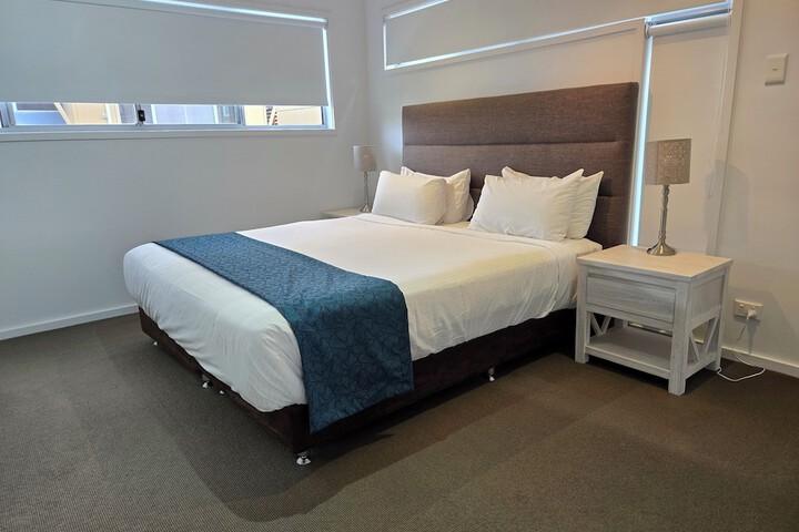 Room 17 of 107