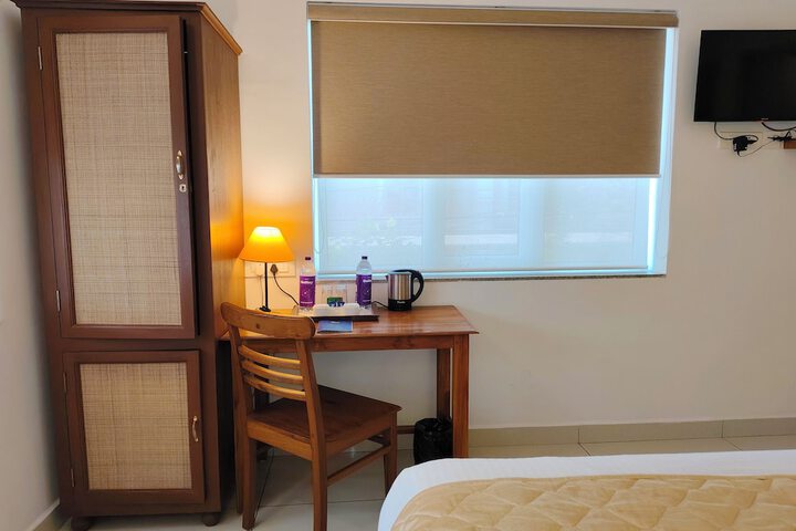 Room 12 of 85