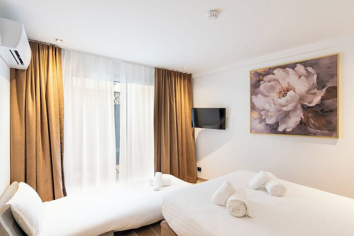 Room 16 of 51