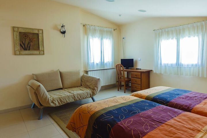 Room 7 of 36