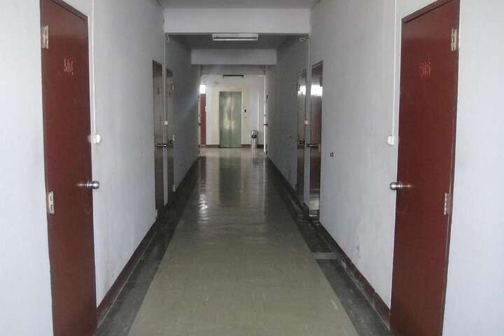 Ballroom/Hall 15 of 18