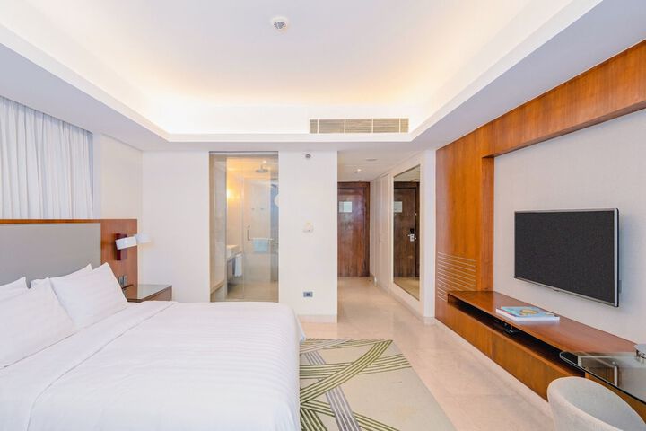 Room 5 of 85