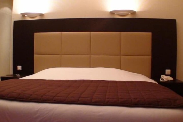 Room 10 of 41