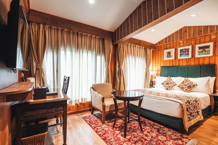 Room 7 of 27