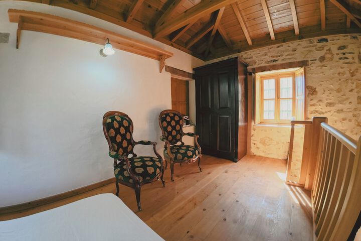 Room 6 of 23