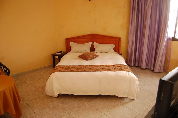 Room 3 of 54