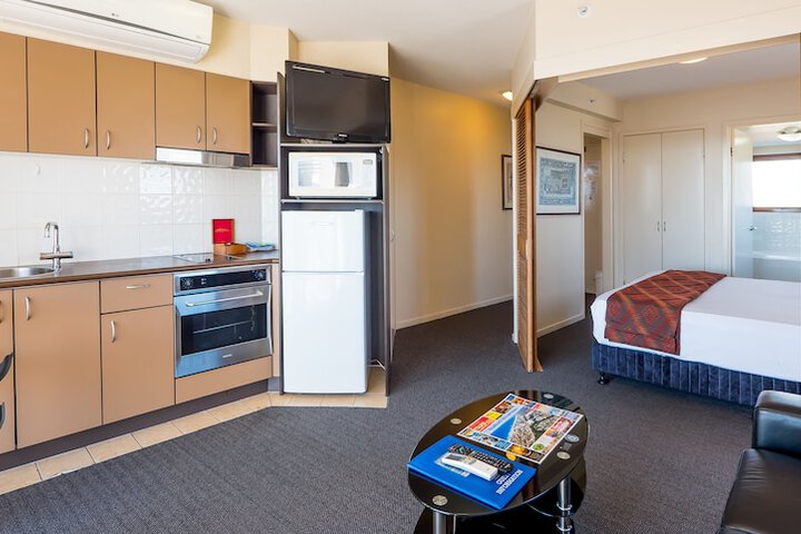 Room 34 of 91