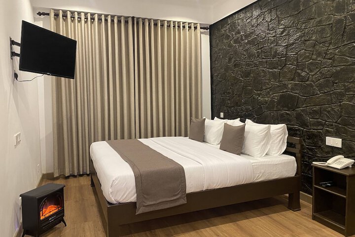 Room 3 of 29