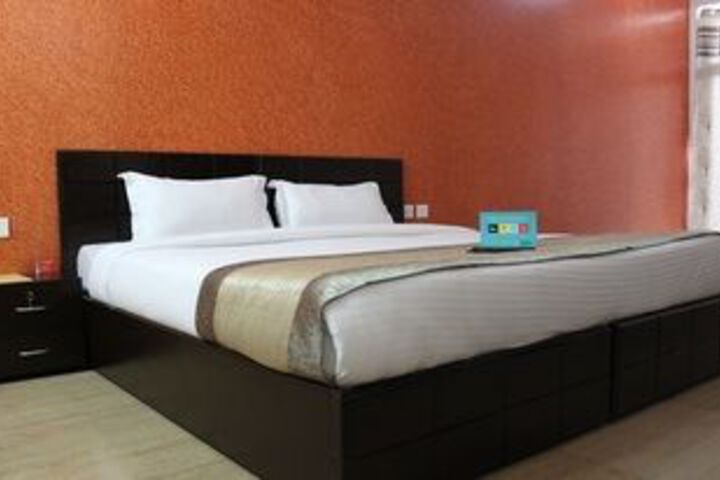 Room 3 of 5