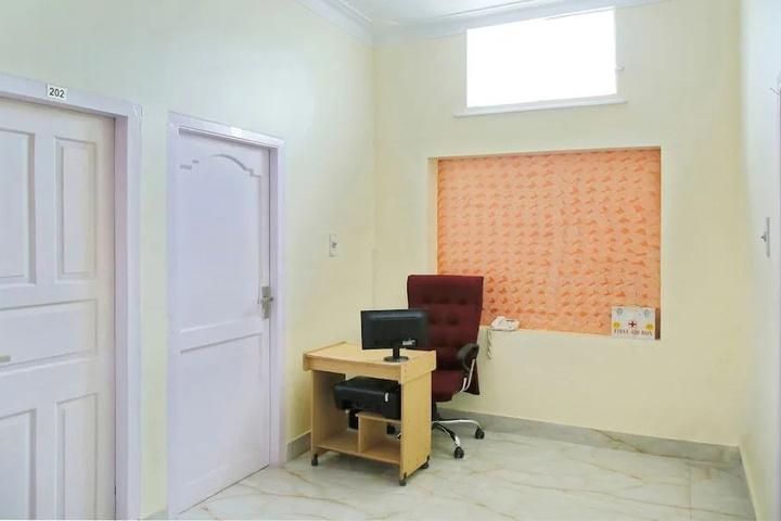 Room 8 of 20