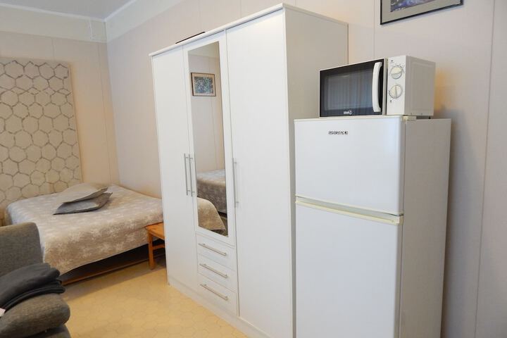 Room 2 of 86