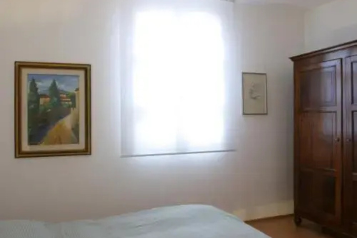 Room 4 of 13